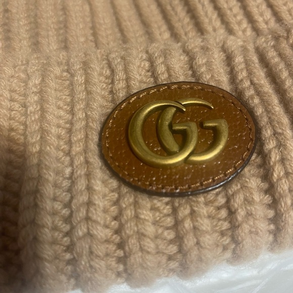 Gucci Tan Ribbed Knit Hat with Logo - Picture 4 of 13